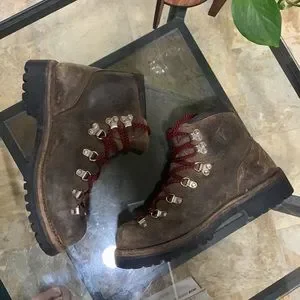 ?1/2 OFF SUMMER SALE? VINTAGE VASQUE Hiking Mountain Boots Vintage Vasque Leather Hiking Boots | Italian Split Cowhide  main image 4